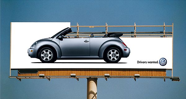 폭스바겐 뉴비틀 성공요인 3가지 - Performance, Heritege, Design 17 New Beetle 빌보드 광고.jpg